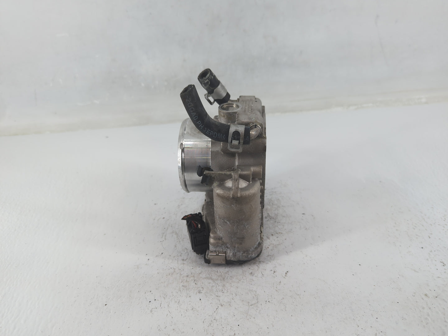2017-2021 Kia Sportage Throttle Body P/N:35100-2G600 Fits Fits 2015 2016 2017 2018 2019 2020 2021 OEM Used Auto Parts - Oemu