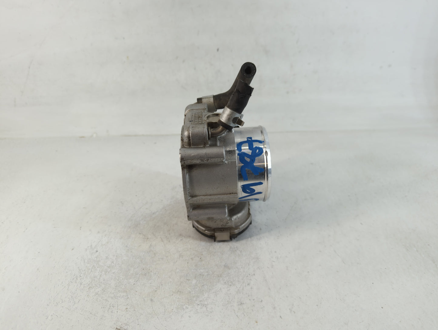 2017-2021 Kia Sportage Throttle Body P/N:35100-2G600 Fits Fits 2015 2016 2017 2018 2019 2020 2021 OEM Used Auto Parts - Oemu