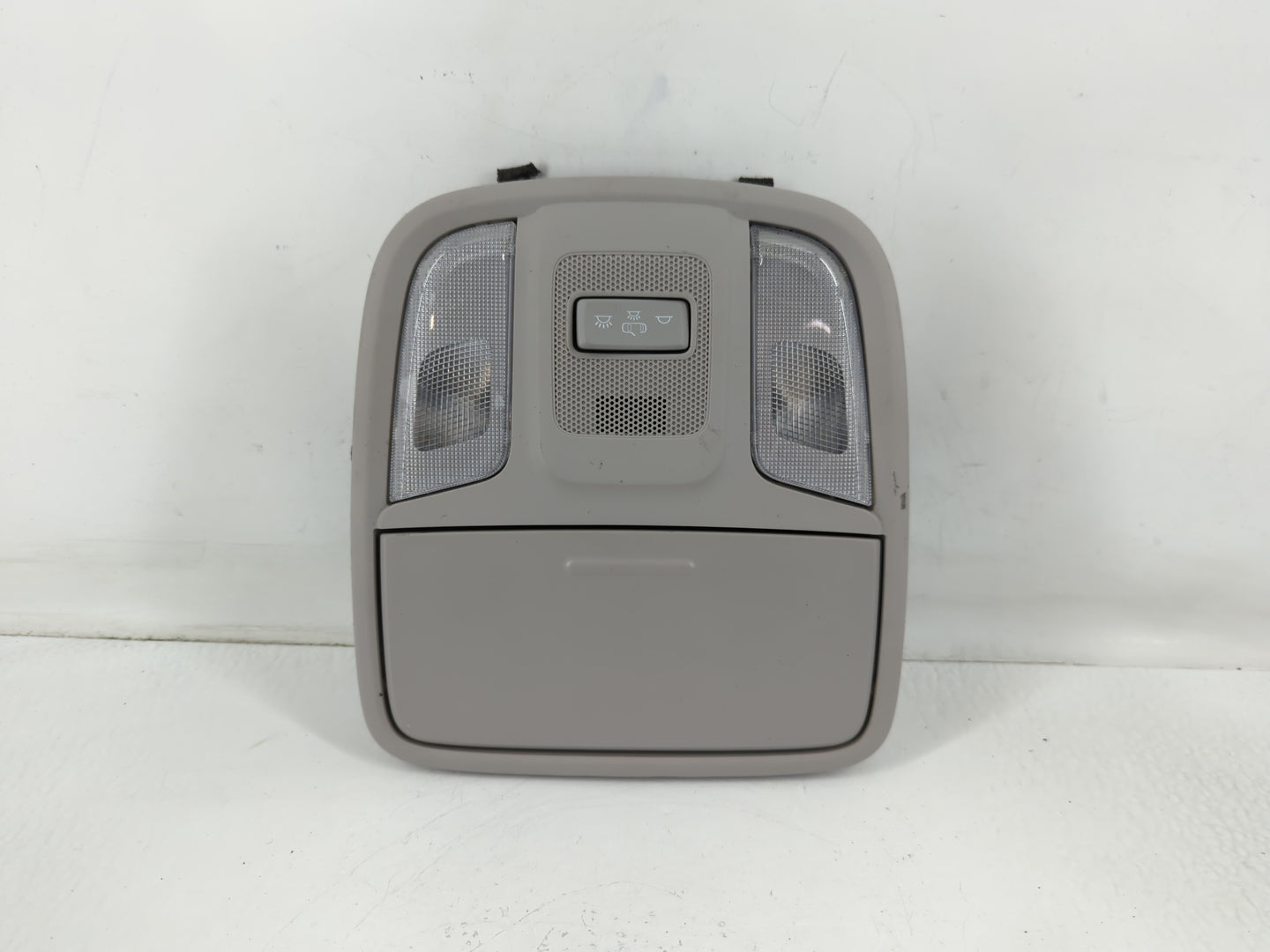 2020 Kia Sportage Overhead Roof Console - Oemusedautoparts1.com