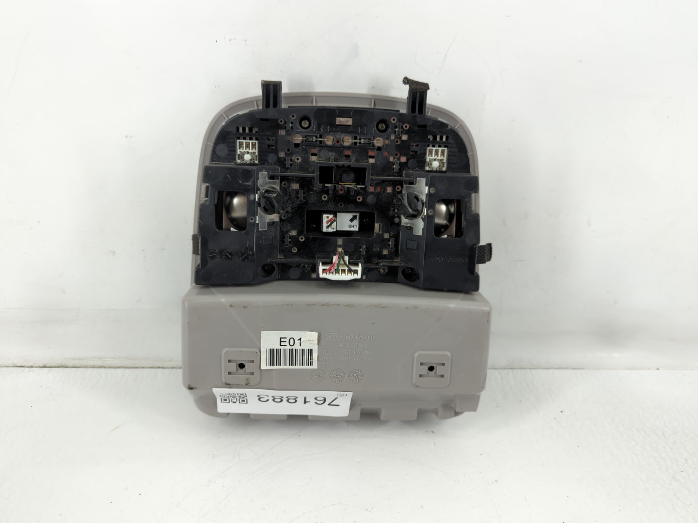 2020 Kia Sportage Overhead Roof Console - Oemusedautoparts1.com