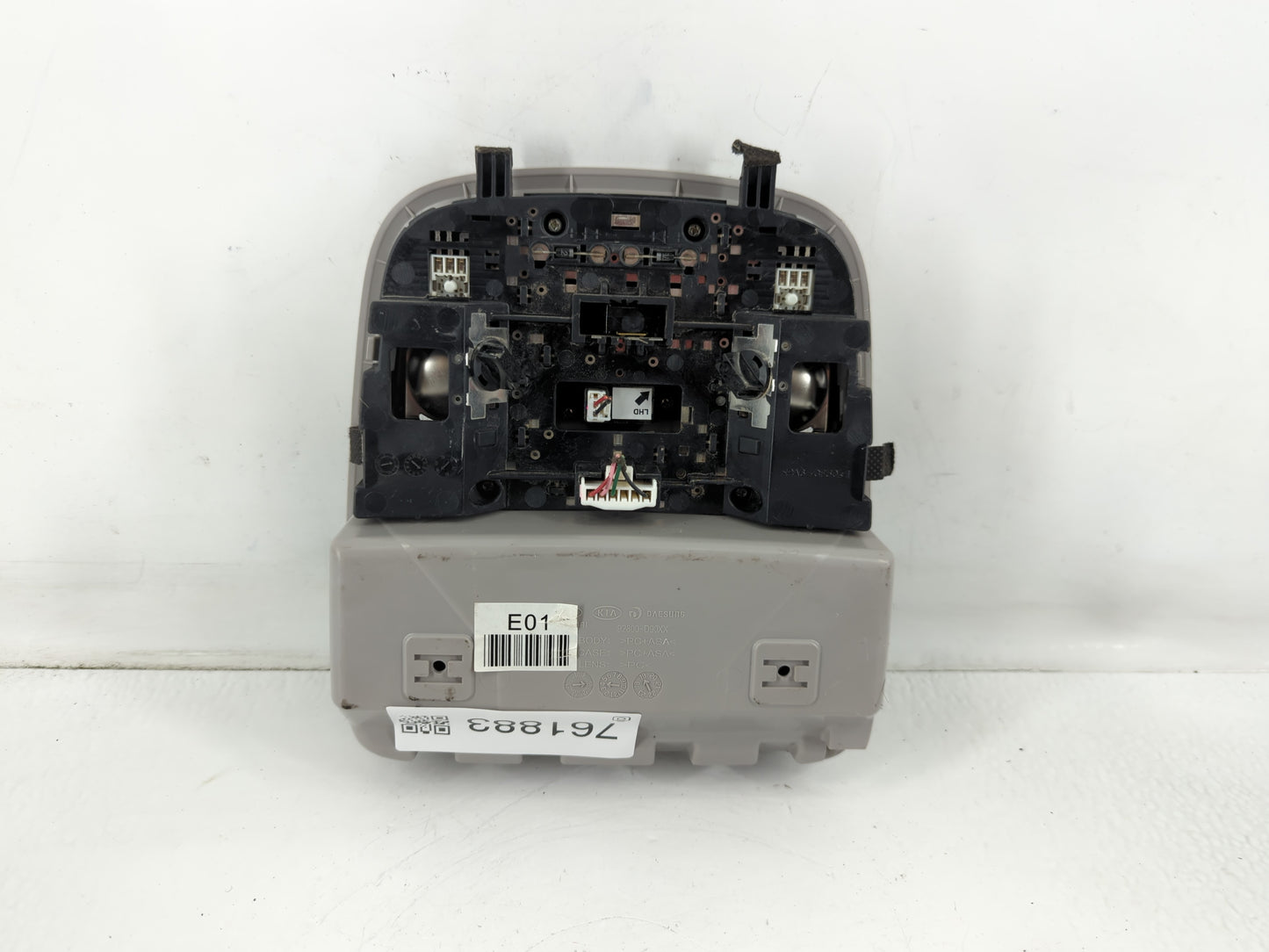 2020 Kia Sportage Overhead Roof Console - Oemusedautoparts1.com