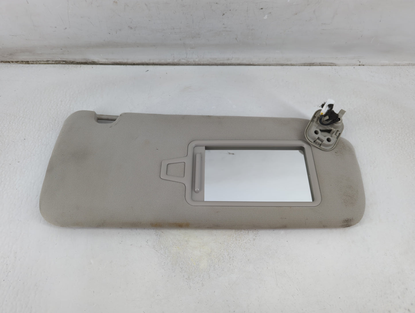 2020-2022 Kia Telluride Sun Visor Shade Replacement Driver Left Mirror Fits Fits 2020 2021 2022 OEM Used Auto Parts - Oemuse