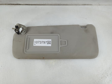 2020-2022 Kia Telluride Sun Visor Shade Replacement Passenger Right Mirror Fits Fits 2020 2021 2022 OEM Used Auto Parts