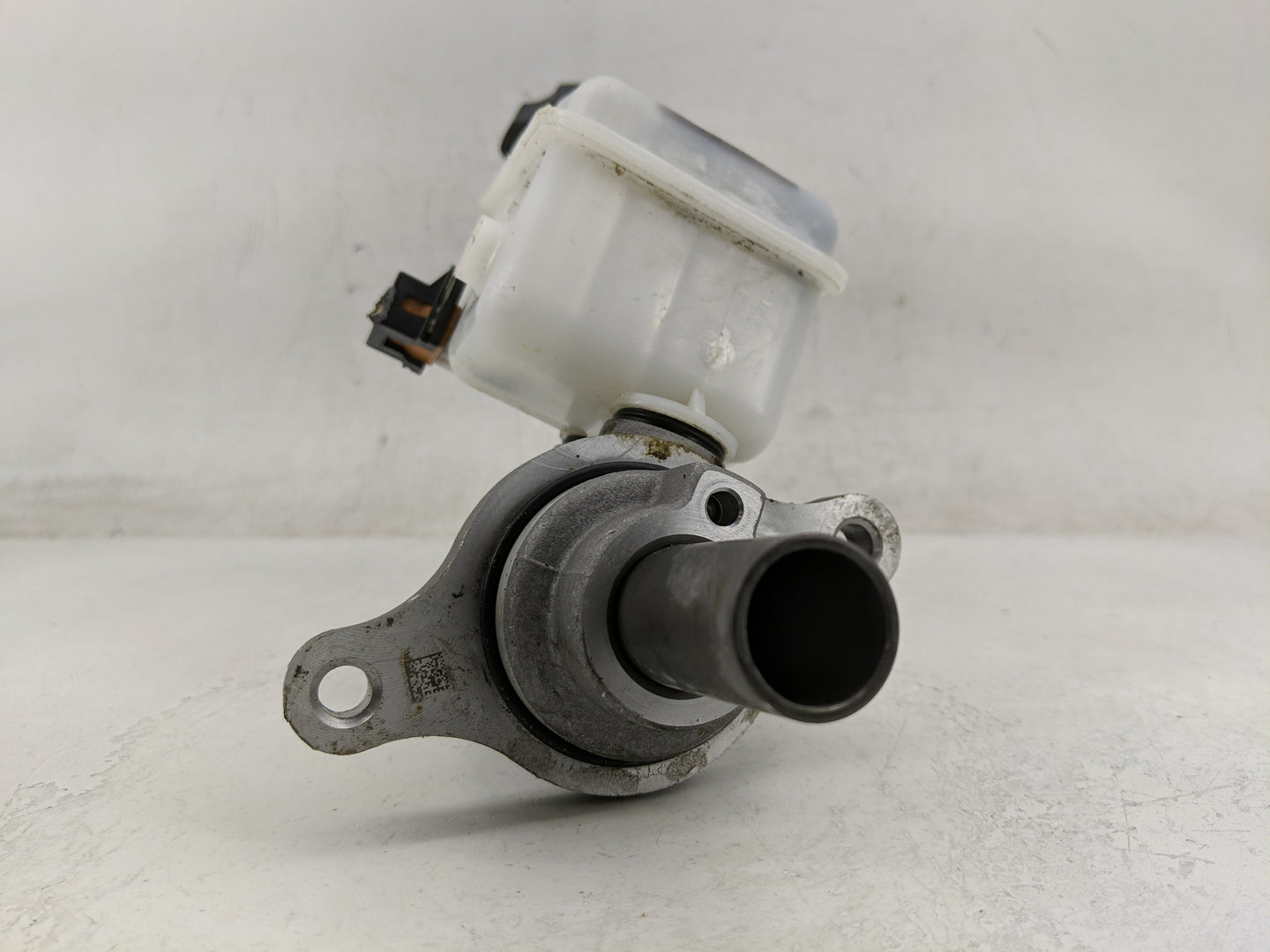2020-2022 Kia Telluride Brake Master Cylinder - Oemusedautoparts1.com