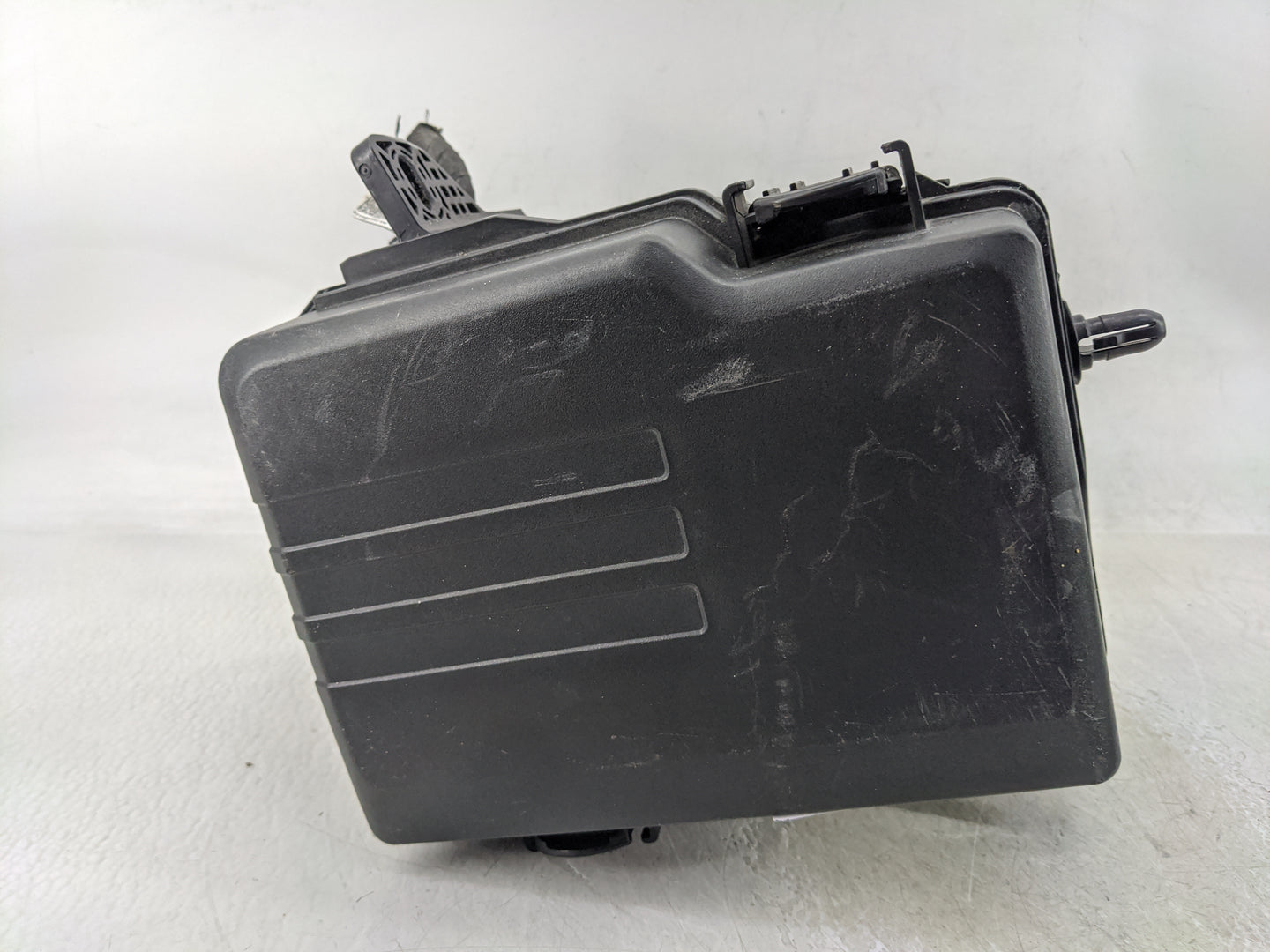 2020-2022 Kia Telluride Fusebox Fuse Box Panel Relay Module P/N:91956-89010 Fits Fits 2020 2021 2022 OEM Used Auto Parts - O