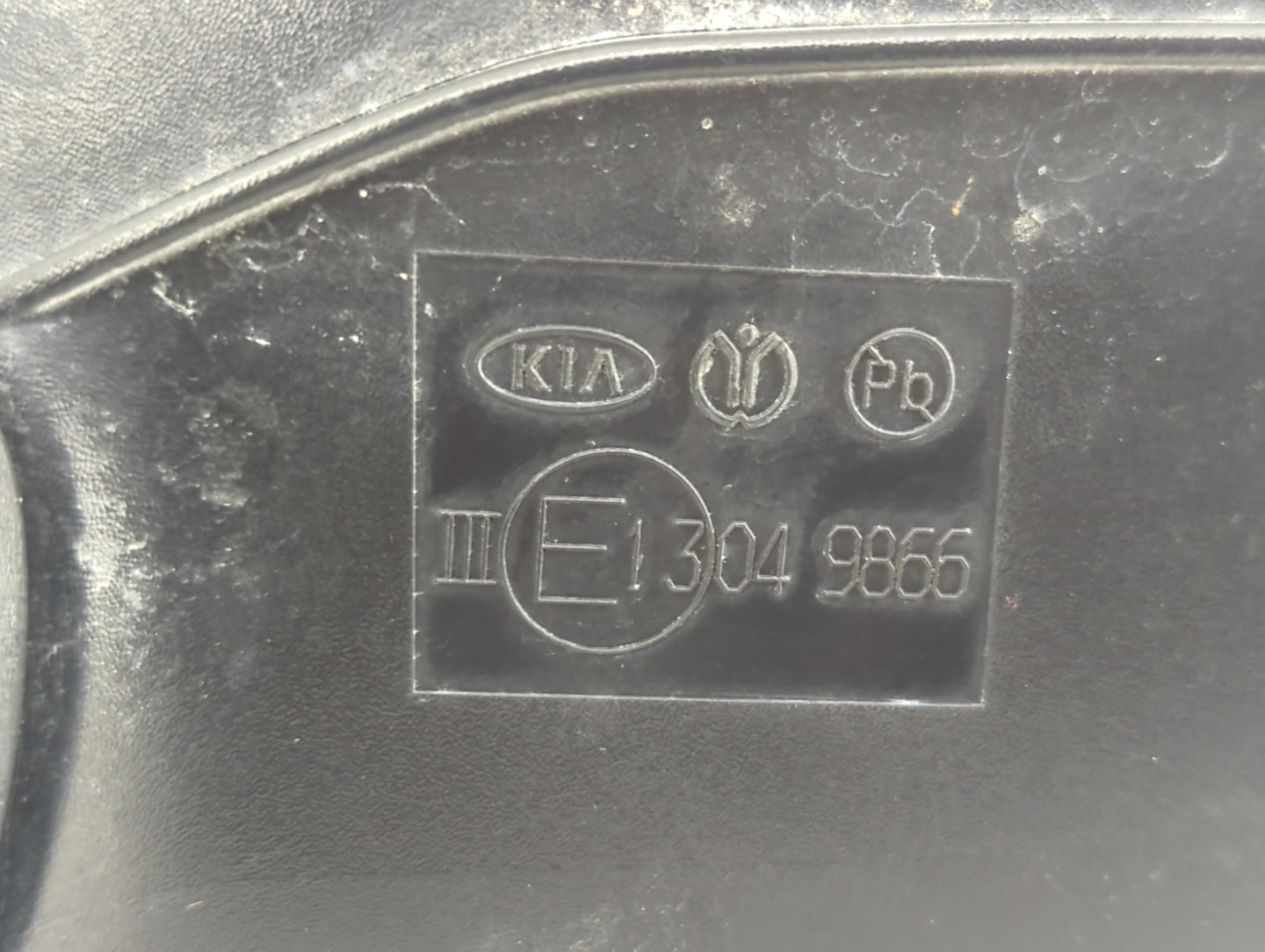 2020-2022 Kia Telluride Passenger Side View Mirror - Right Door Mirror OEM Used - Oemusedautoparts1.com