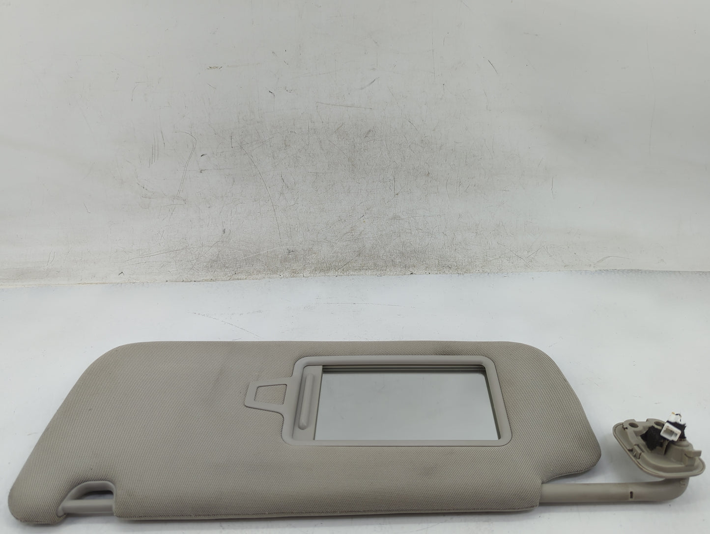 2020-2022 Kia Telluride Sun Visor Shade Replacement Driver Left Mirror Fits Fits 2020 2021 2022 OEM Used Auto Parts - Oemuse