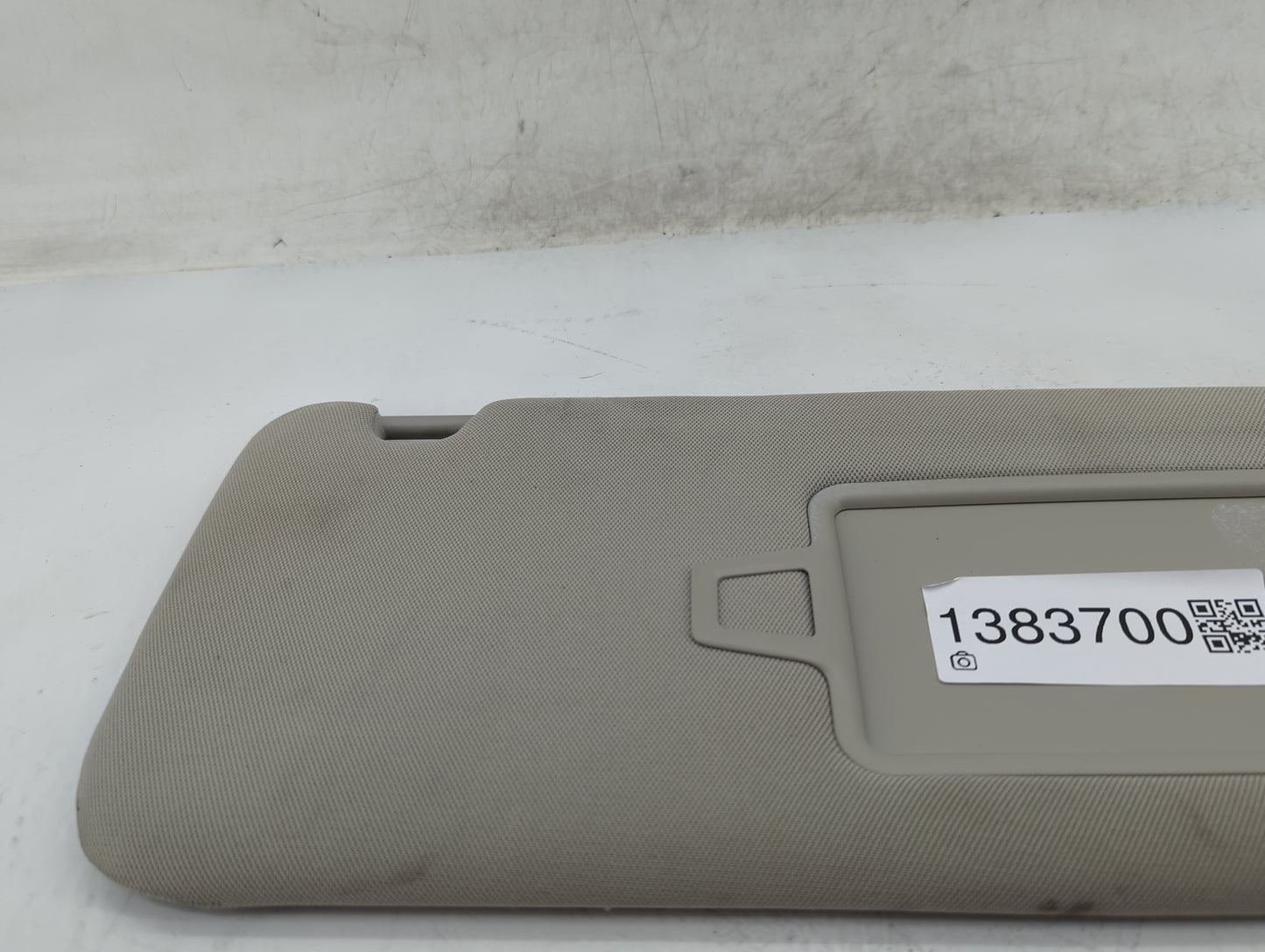 2020-2022 Kia Telluride Sun Visor Shade Replacement Passenger Right Mirror Fits Fits 2020 2021 2022 OEM Used Auto Parts - Oe