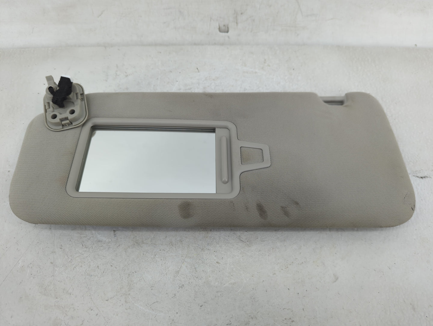 2020-2022 Kia Telluride Sun Visor Shade Replacement Driver Left Mirror Fits Fits 2020 2021 2022 OEM Used Auto Parts - Oemuse