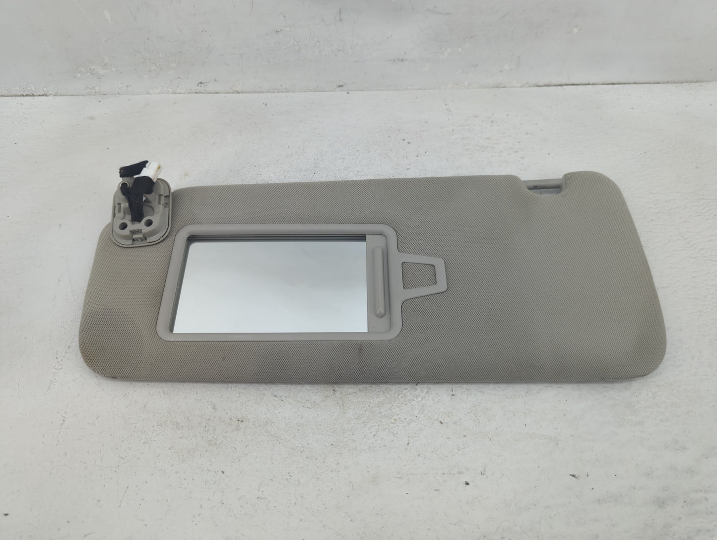 2020-2022 Kia Telluride Sun Visor Shade Replacement Driver Left Mirror Fits Fits 2020 2021 2022 OEM Used Auto Parts - Oemuse