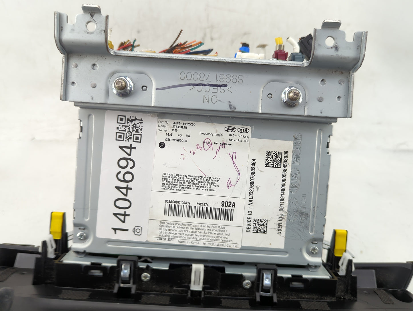 2020-2022 Kia Telluride Radio AM FM Cd Player Receiver Replacement P/N:96560-S9020CDD Fits Fits 2020 2021 2022 OEM Used Auto