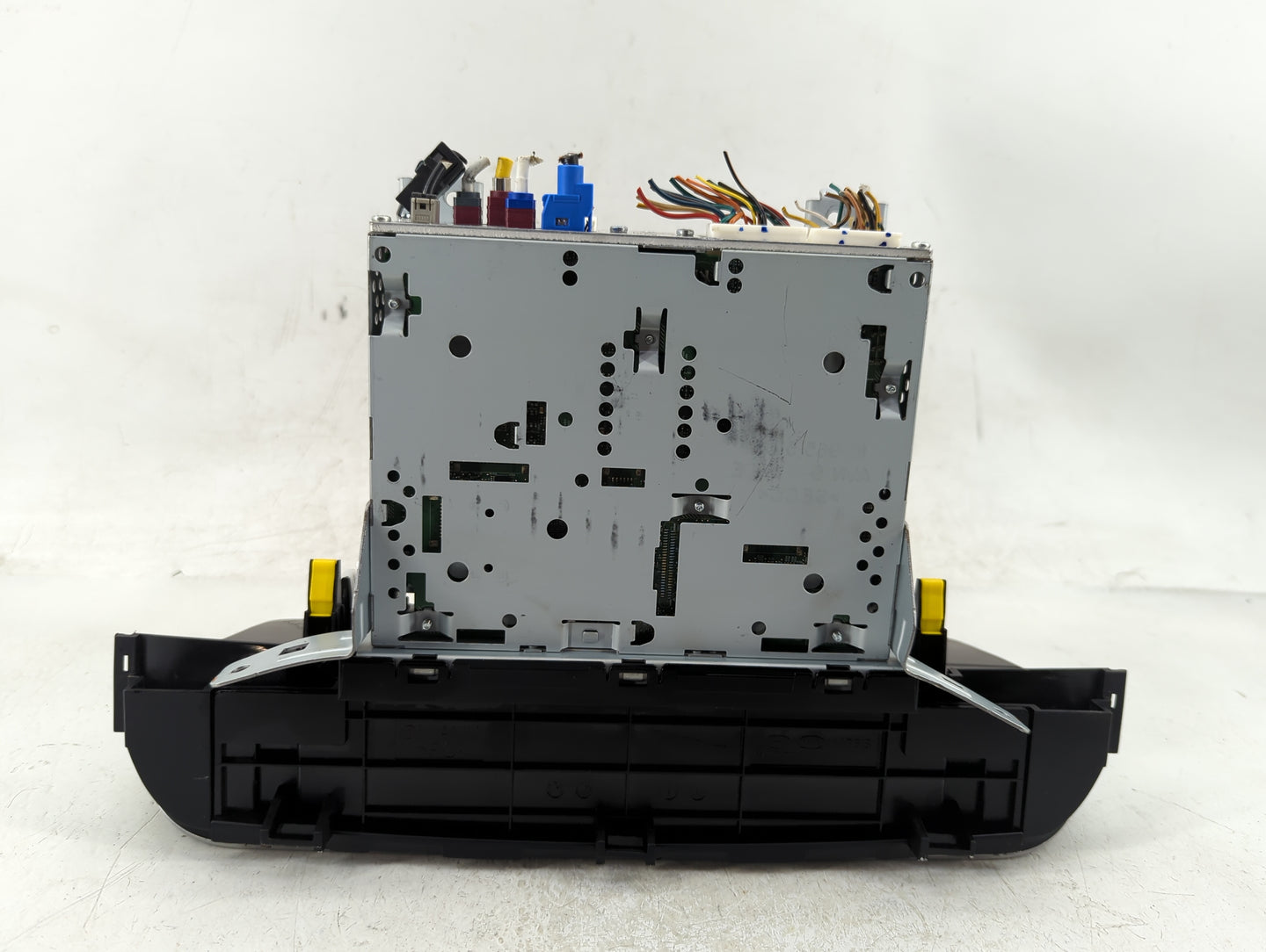 2020-2022 Kia Telluride Radio AM FM Cd Player Receiver Replacement P/N:96560-S9020CDD Fits Fits 2020 2021 2022 OEM Used Auto