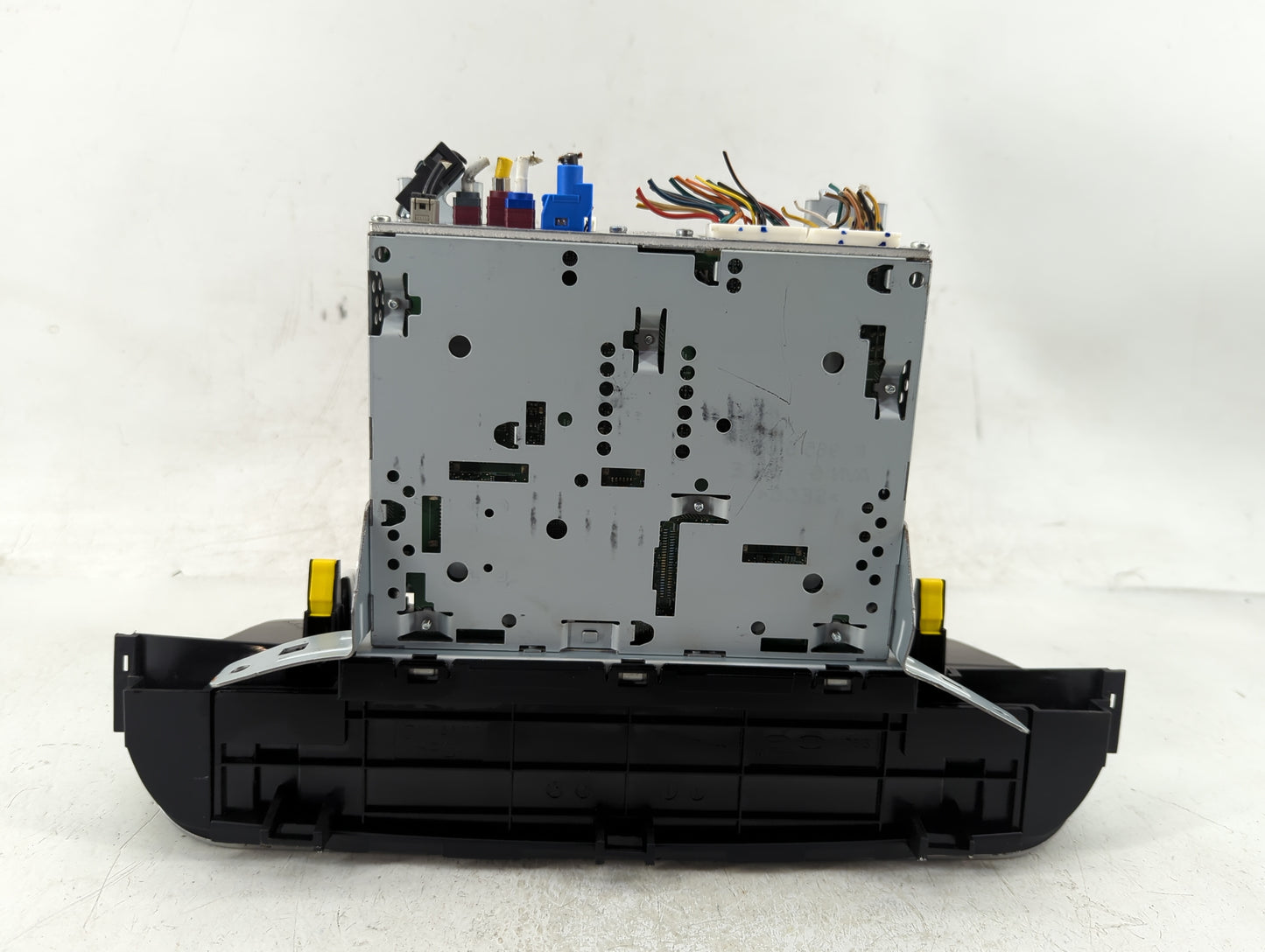 2020-2022 Kia Telluride Radio AM FM Cd Player Receiver Replacement P/N:96560-S9020CDD Fits Fits 2020 2021 2022 OEM Used Auto