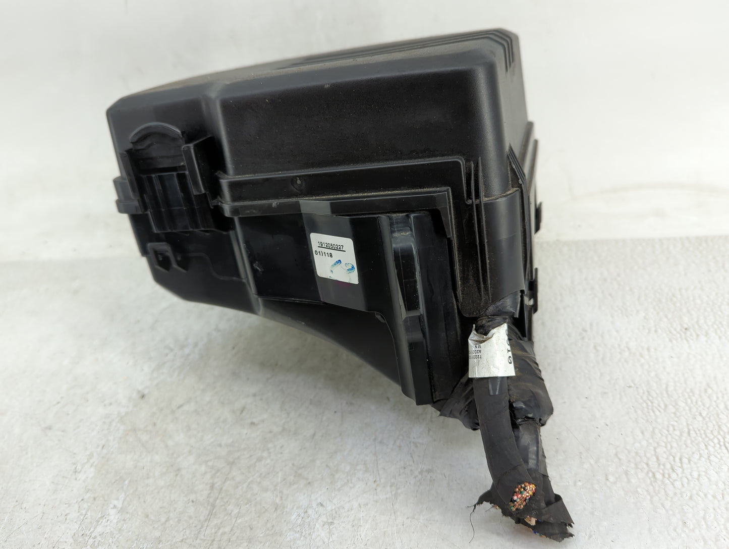 2020-2022 Kia Telluride Fusebox Fuse Box Panel Relay Module Fits Fits 2020 2021 2022 OEM Used Auto Parts - Oemusedautoparts1