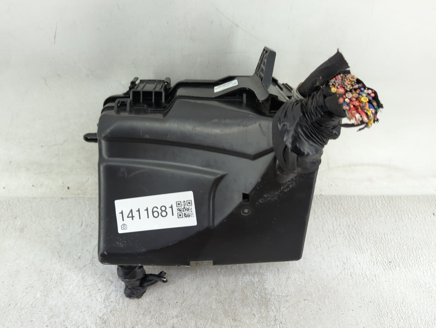 2020-2022 Kia Telluride Fusebox Fuse Box Panel Relay Module Fits Fits 2020 2021 2022 OEM Used Auto Parts - Oemusedautoparts1