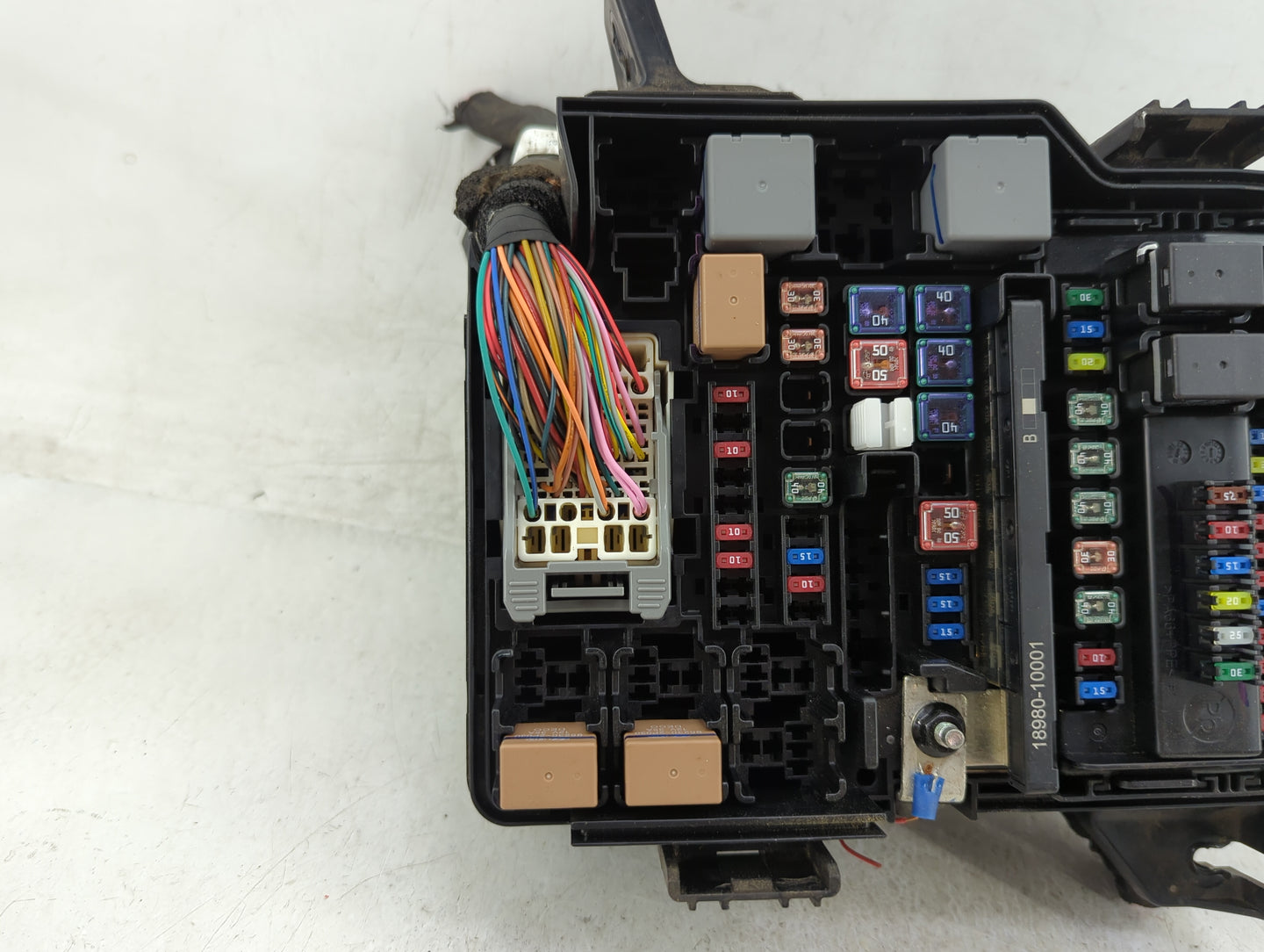 2020-2022 Kia Telluride Fusebox Fuse Box Panel Relay Module P/N:91956-S9010 Fits Fits 2020 2021 2022 OEM Used Auto Parts - O