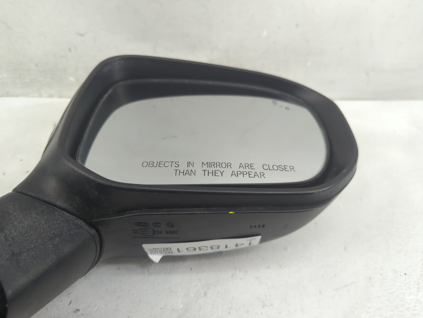2020-2022 Kia Telluride Passenger Side View Mirror - Right Door Mirror OEM Used - Oemusedautoparts1.com