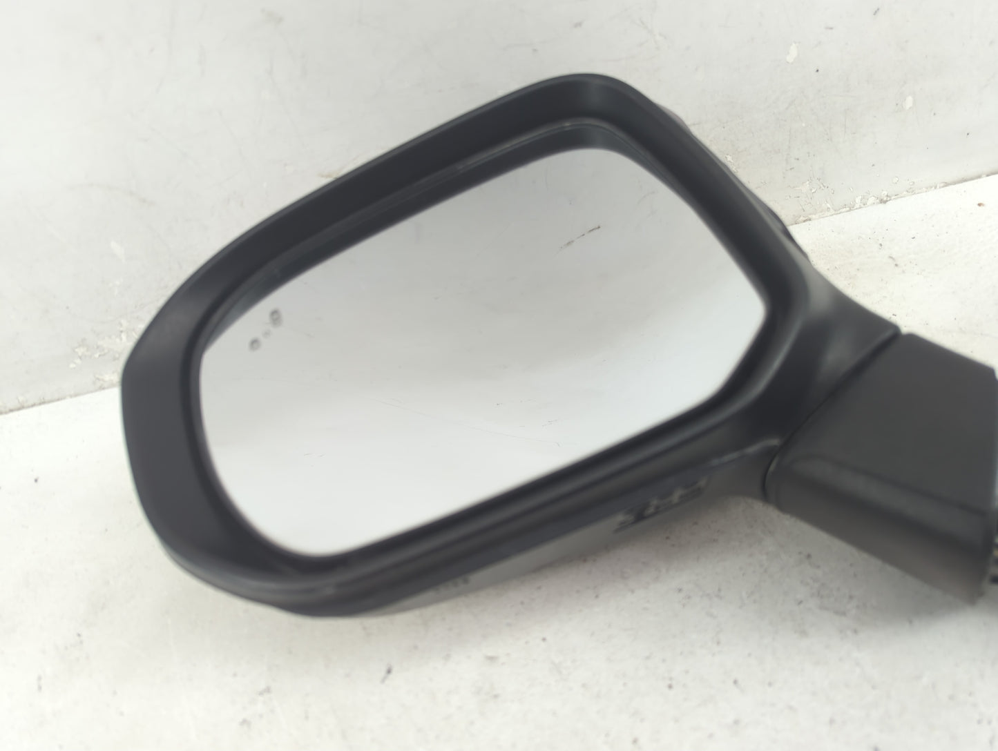 2020-2022 Kia Telluride Driver Side View Mirror - Left Door Mirror OEM Used - Oemusedautoparts1.com