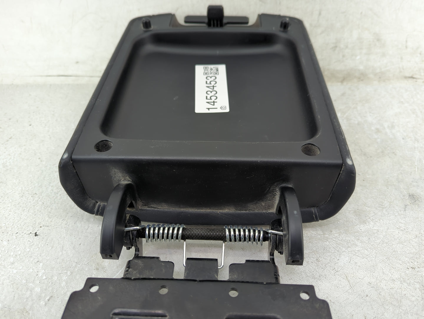 2020 Kia Telluride Center Console Armrest Cover Lid Fits OEM Used Auto Parts - Oemusedautoparts1.com