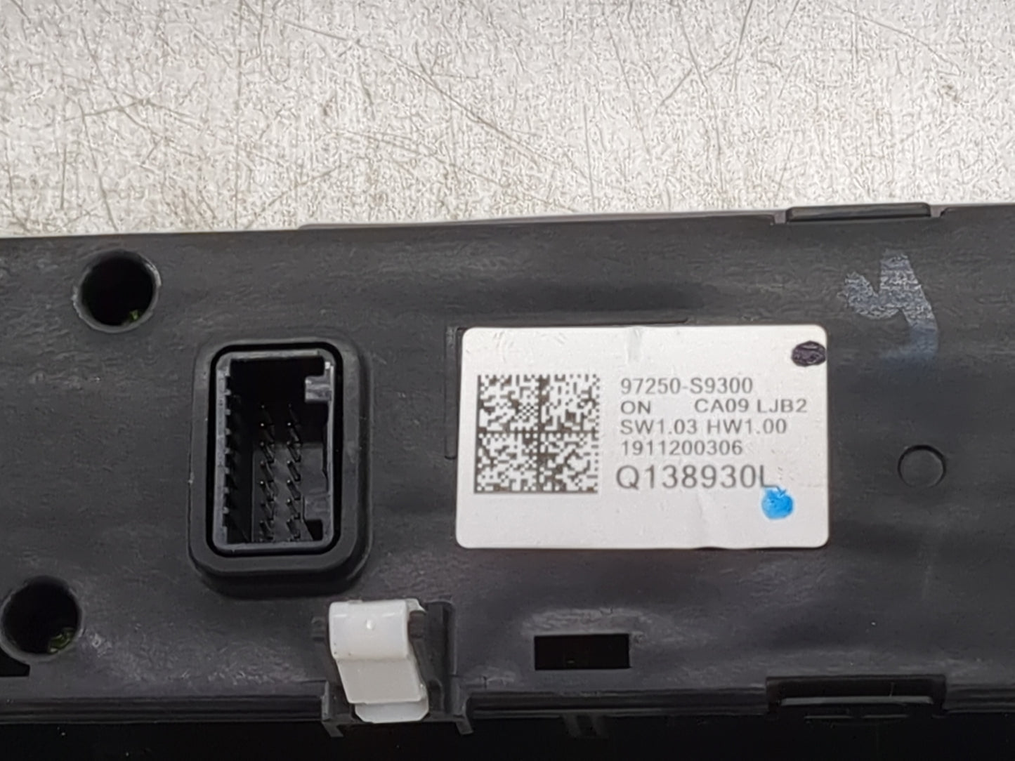 2020-2022 Kia Telluride Climate Control Module Temperature AC/Heater Replacement P/N:97250-S9300 Fits Fits 2020 2021 2022 OE