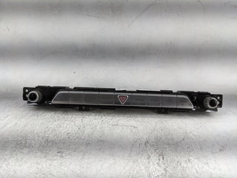 compare product 2020-2022 Kia Telluride Radio Control Panel 1478322