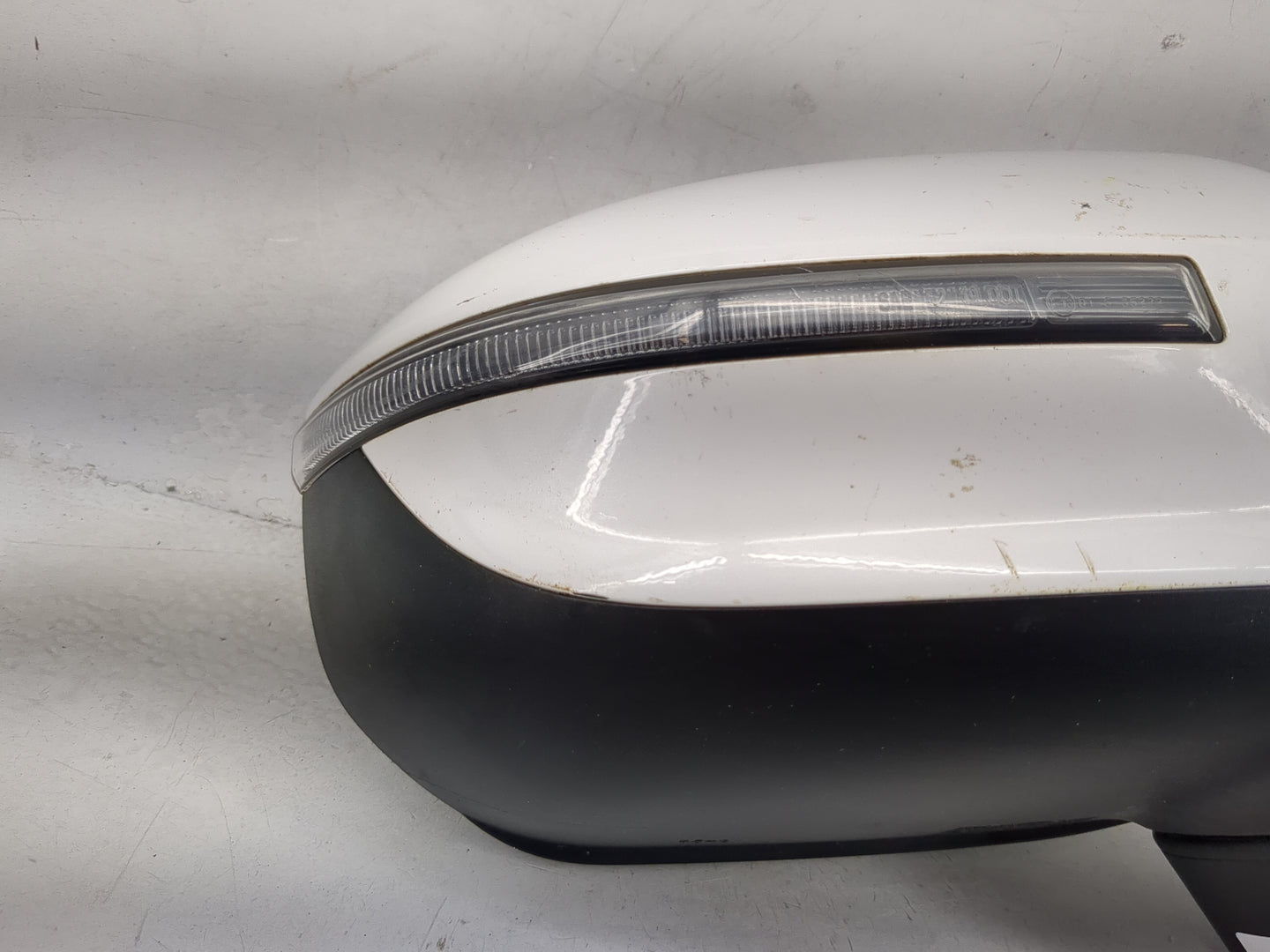 2020-2022 Kia Telluride Passenger Side View Mirror - Right Door Mirror OEM Used - Oemusedautoparts1.com