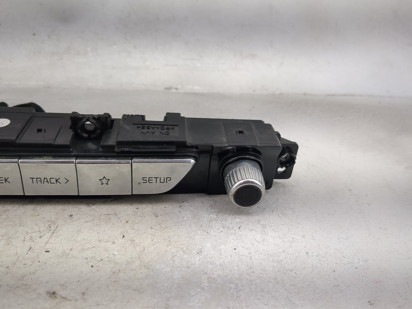 2020-2022 Kia Telluride Radio Control Panel 1492588 - Oemusedautoparts1.com
