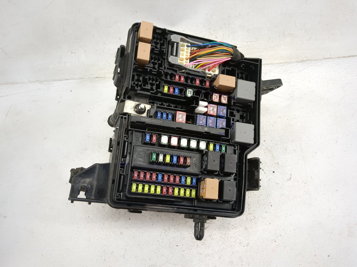 2020-2022 Kia Telluride Fusebox Fuse Box Panel Relay Module P/N:91956-S9020 18980-10001 Fits Fits 2020 2021 2022 OEM Used Au