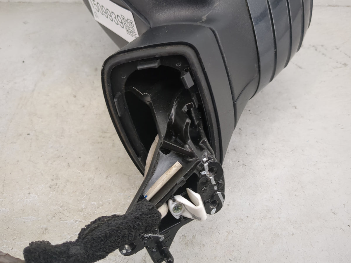 2020 Kia Telluride Driver Side View Mirror - Left Door Mirror OEM Used - Oemusedautoparts1.com