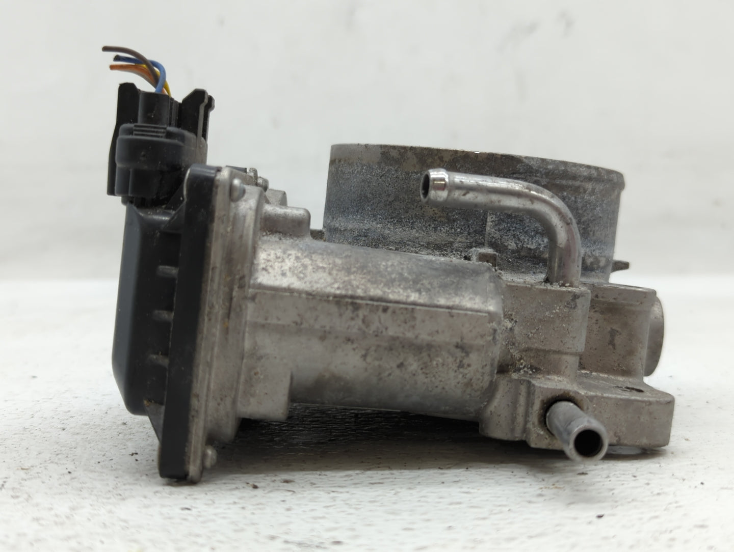 2020-2022 Kia Telluride Throttle Body P/N:35100-3L100 35100-3B100 Fits Fits 2017 2018 2019 2020 2021 2022 OEM Used Auto Part