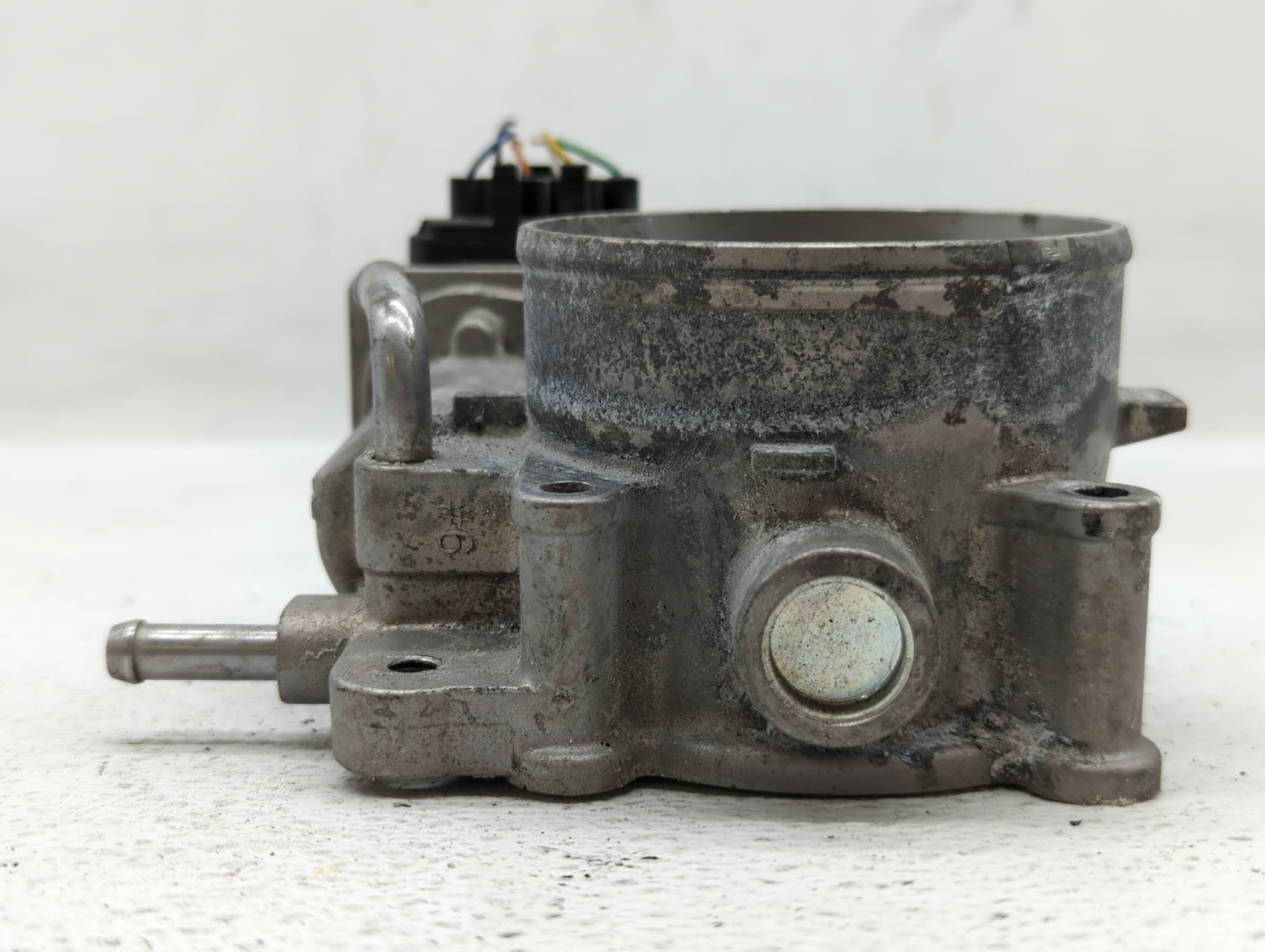 2020-2022 Kia Telluride Throttle Body P/N:35100-3L100 35100-3B100 Fits Fits 2017 2018 2019 2020 2021 2022 OEM Used Auto Part