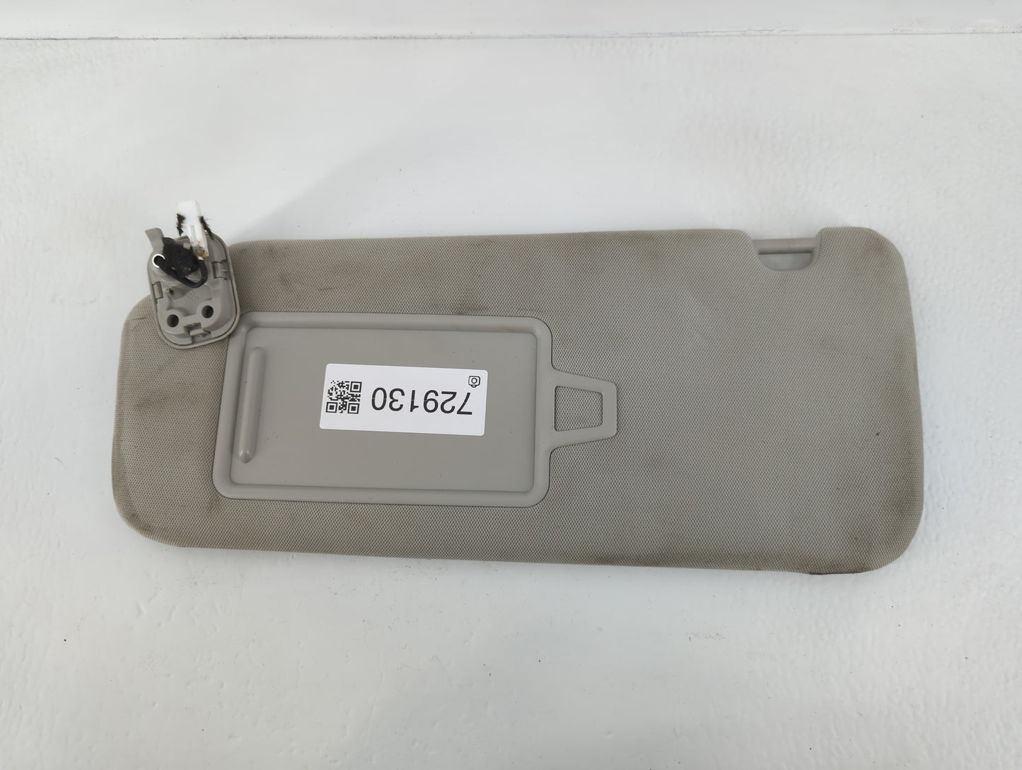 2020-2022 Kia Telluride Sun Visor Shade Replacement Passenger Right Mirror Fits Fits 2020 2021 2022 OEM Used Auto Parts - Oe