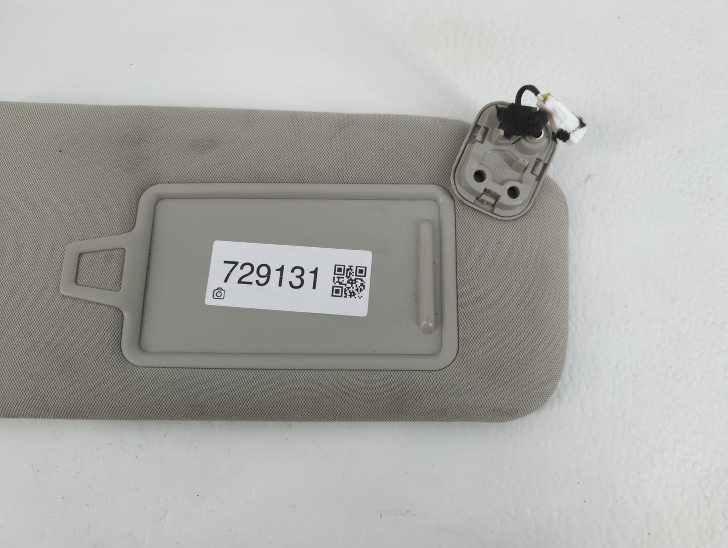 2020-2022 Kia Telluride Sun Visor Shade Replacement Driver Left Mirror Fits Fits 2020 2021 2022 OEM Used Auto Parts - Oemuse