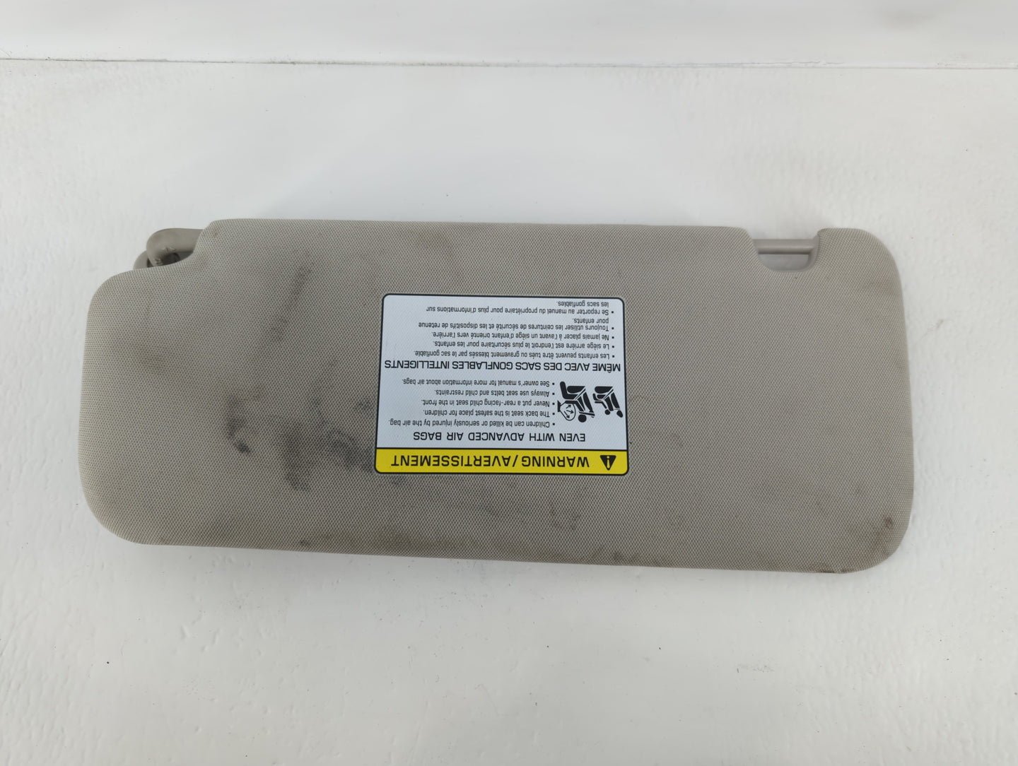 2020-2022 Kia Telluride Sun Visor Shade Replacement Driver Left Mirror Fits Fits 2020 2021 2022 OEM Used Auto Parts - Oemuse