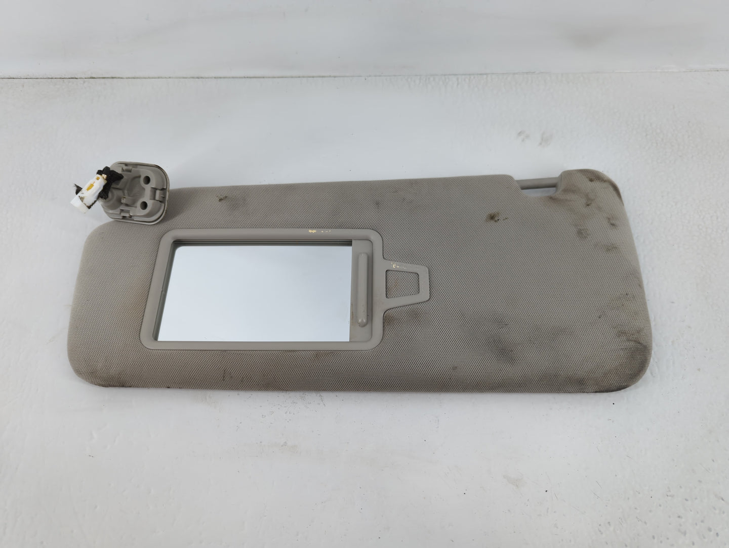 2020-2022 Kia Telluride Sun Visor Shade Replacement Driver Left Mirror Fits Fits 2020 2021 2022 OEM Used Auto Parts - Oemuse
