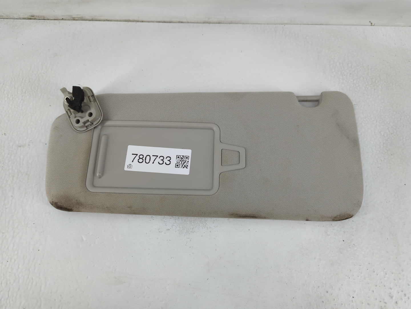 2020-2022 Kia Telluride Sun Visor Shade Replacement Driver Left Mirror Fits Fits 2020 2021 2022 OEM Used Auto Parts - Oemuse