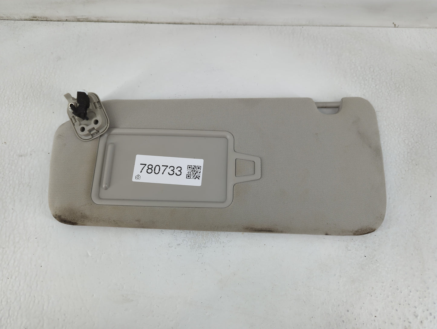 2020-2022 Kia Telluride Sun Visor Shade Replacement Driver Left Mirror Fits Fits 2020 2021 2022 OEM Used Auto Parts - Oemuse