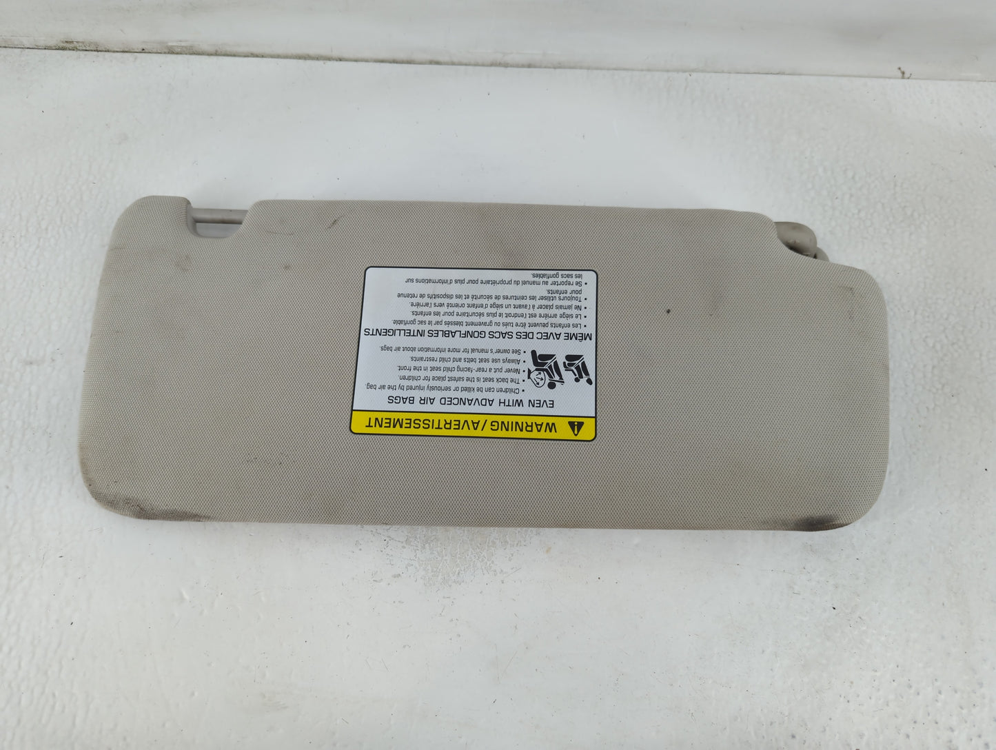 2020-2022 Kia Telluride Sun Visor Shade Replacement Driver Left Mirror Fits Fits 2020 2021 2022 OEM Used Auto Parts - Oemuse