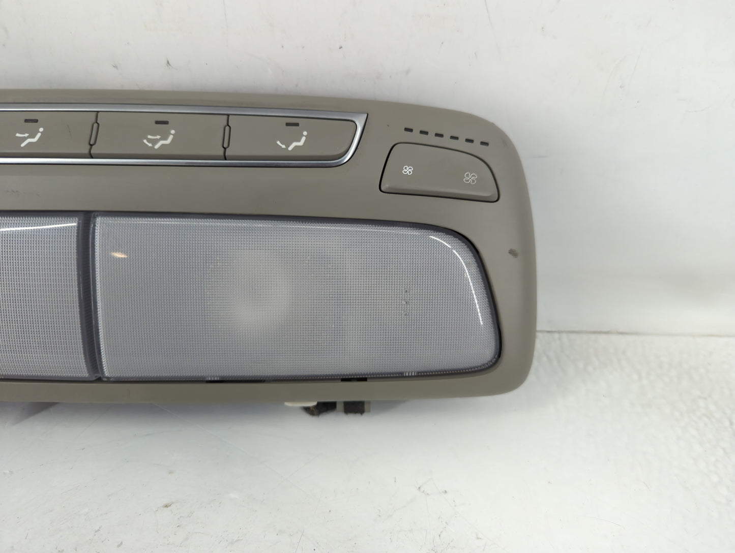 2020-2022 Kia Telluride Overhead Roof Console 798158 - Oemusedautoparts1.com