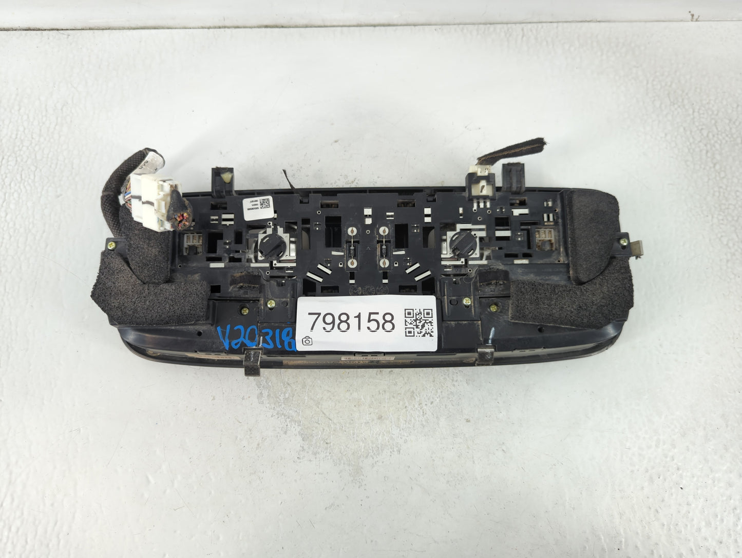 2020-2022 Kia Telluride Overhead Roof Console 798158 - Oemusedautoparts1.com