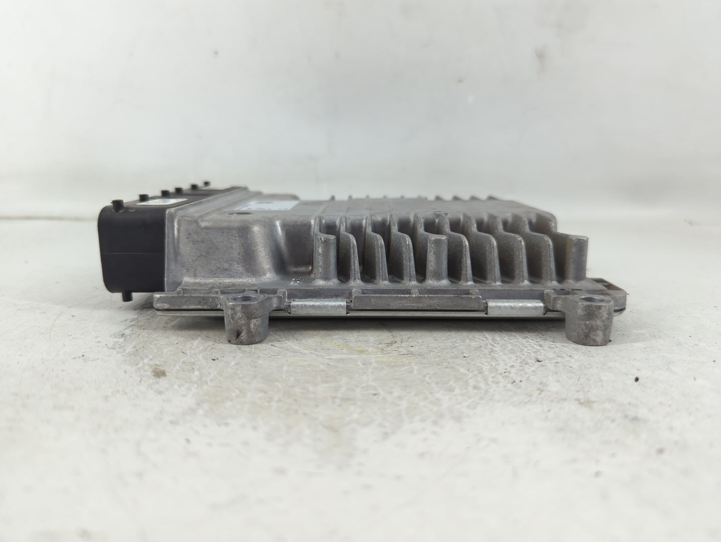 2020 Kia Telluride PCM Engine Control Computer ECU ECM PCU OEM P/N:01570899 19801501, 39199-3L000 Fits OEM Used Auto Parts -