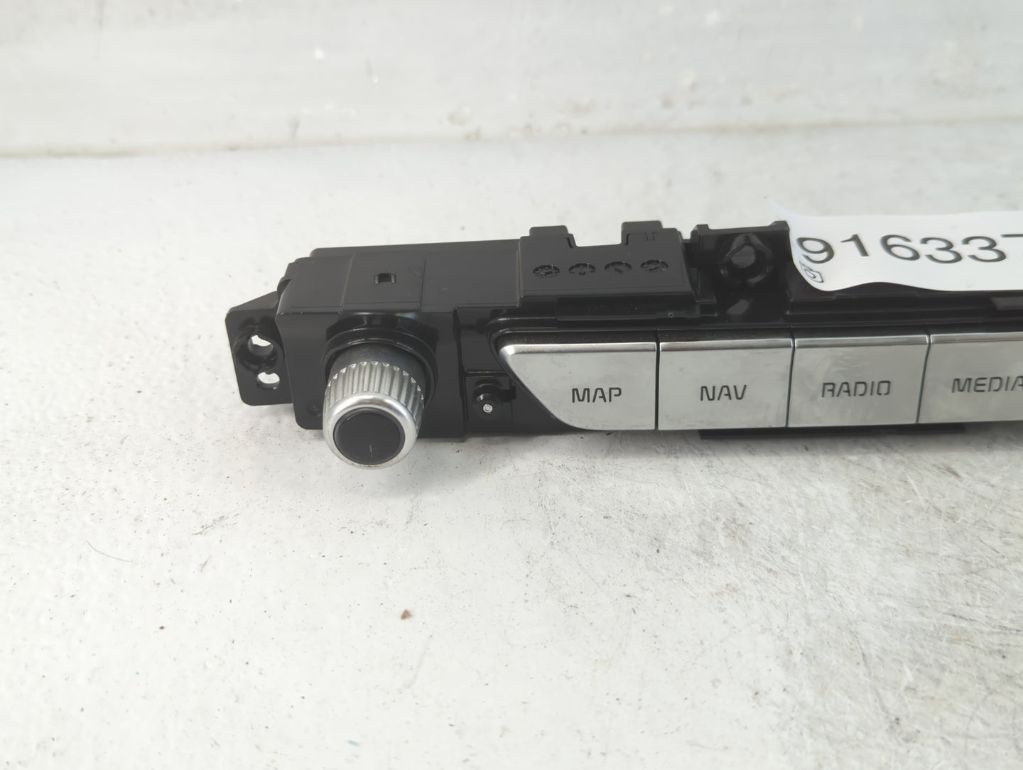 2020-2022 Kia Telluride Radio AM FM Cd Player Receiver Replacement P/N:26438272117 Fits Fits 2020 2021 2022 OEM Used Auto Pa