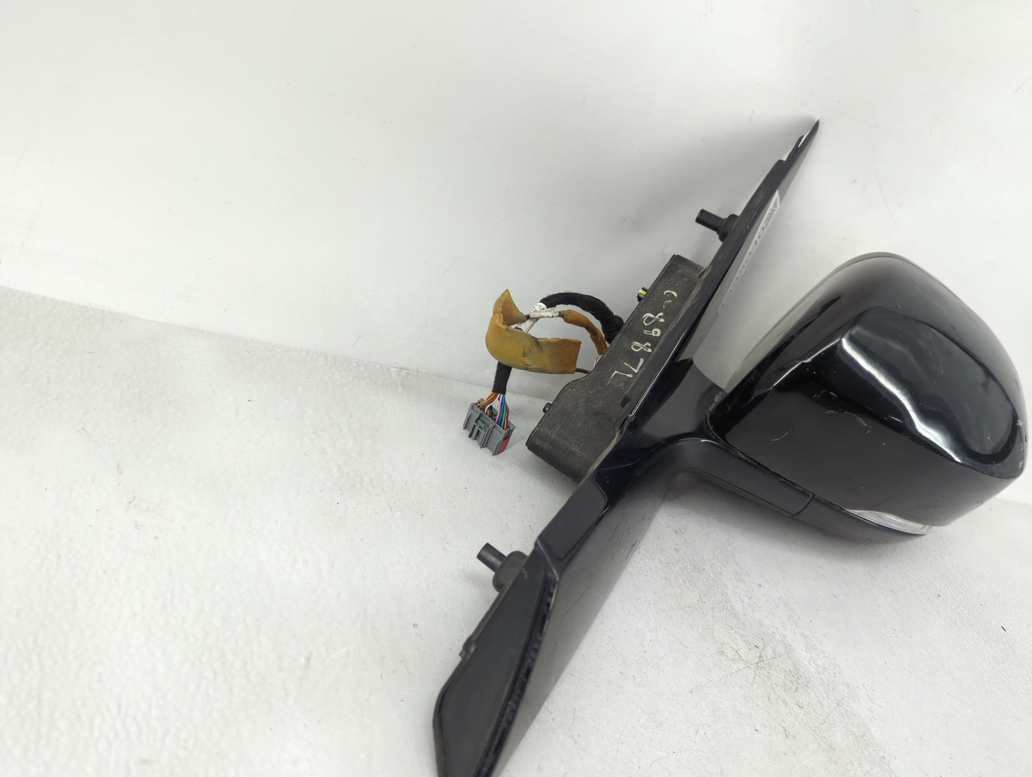 2020 Land Rover Discovery Driver Side View Mirror - Left Door Mirror OEM Used - Oemusedautoparts1.com