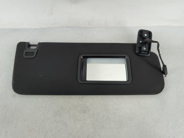 2020 Land Rover Discovery Sun Visor Shade Replacement Passenger Right Mirror Fits OEM Used Auto Parts - Oemusedautoparts1.co