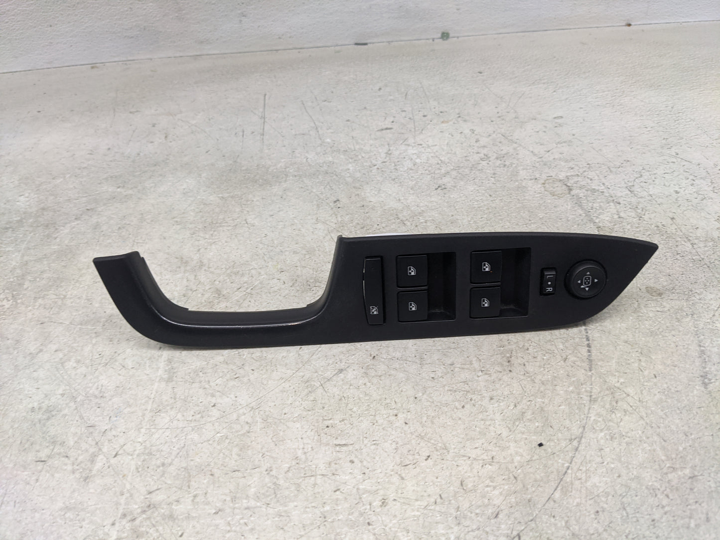 2015-2019 Land Rover Discovery Sport Master Power Window Switch Replacement Driver Side Left P/N:20917598 Fits OEM Used Auto