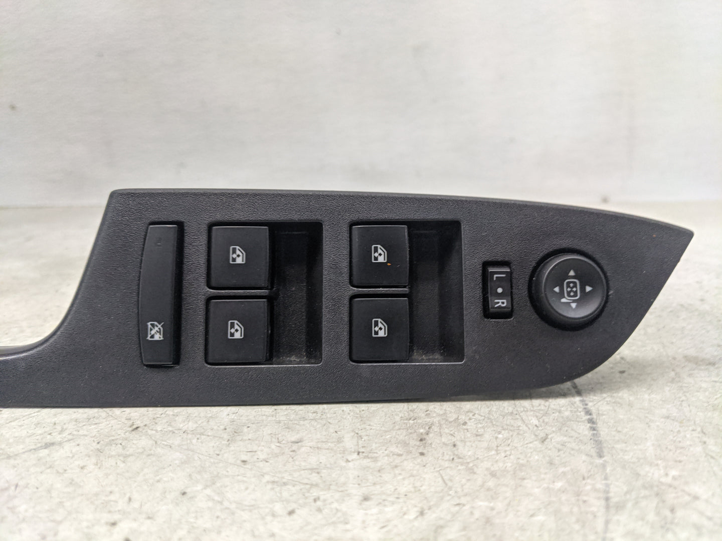 2015-2019 Land Rover Discovery Sport Master Power Window Switch Replacement Driver Side Left P/N:20917598 Fits OEM Used Auto