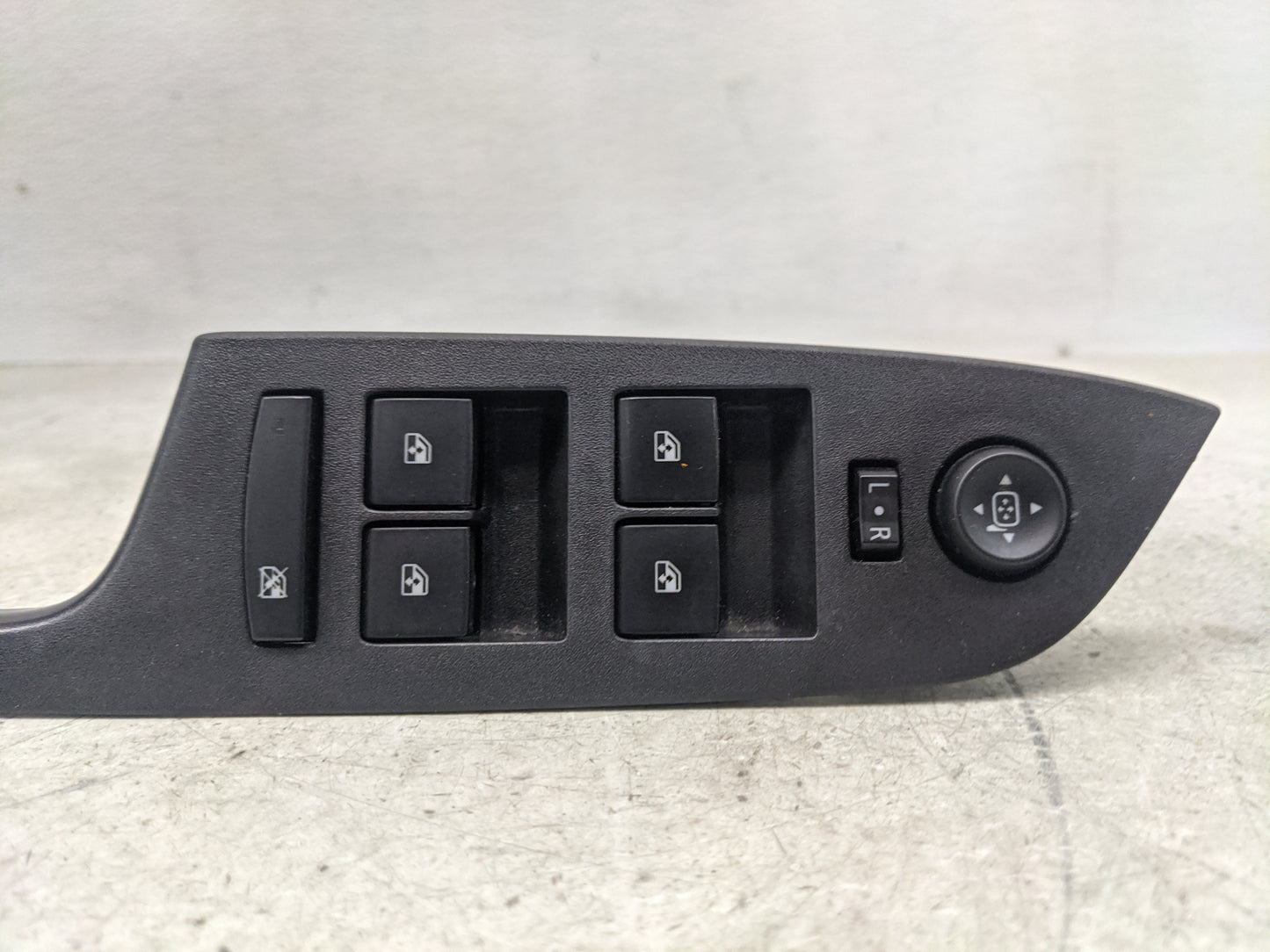 2015-2019 Land Rover Discovery Sport Master Power Window Switch Replacement Driver Side Left P/N:20917598 Fits OEM Used Auto