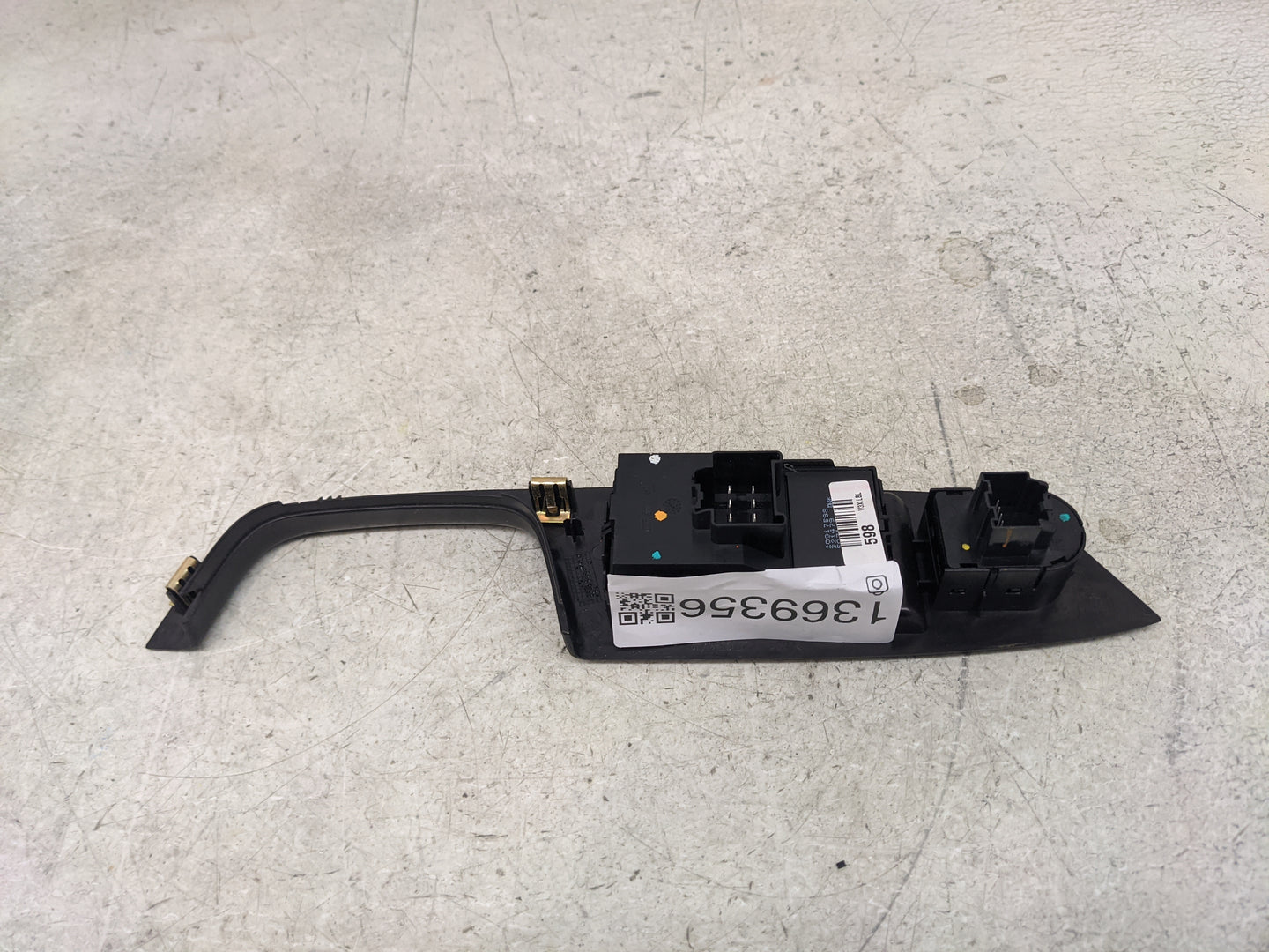 2015-2019 Land Rover Discovery Sport Master Power Window Switch Replacement Driver Side Left P/N:20917598 Fits OEM Used Auto