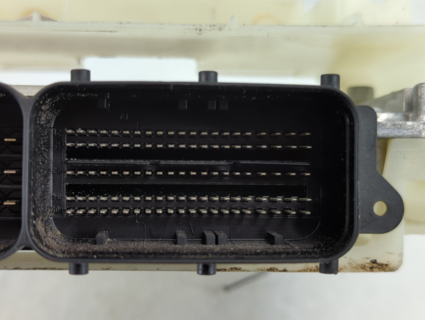 2020 Land Rover Discovery Sport PCM Engine Control Computer ECU ECM PCU OEM P/N:HX73-14C568-BC Fits OEM Used Auto Parts - Oe