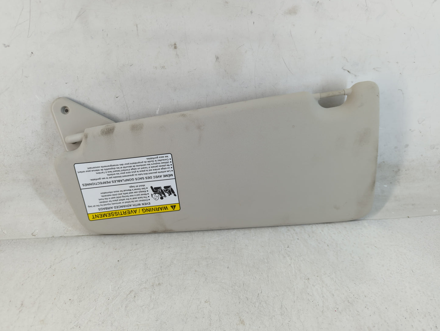 2020 Land Rover Discovery Sport Sun Visor Shade Replacement Passenger Right Mirror Fits OEM Used Auto Parts - Oemusedautopar